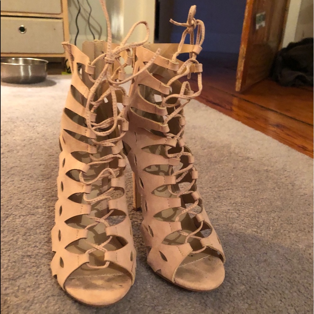❗️worn once ❗️ Lace up nude pink heels